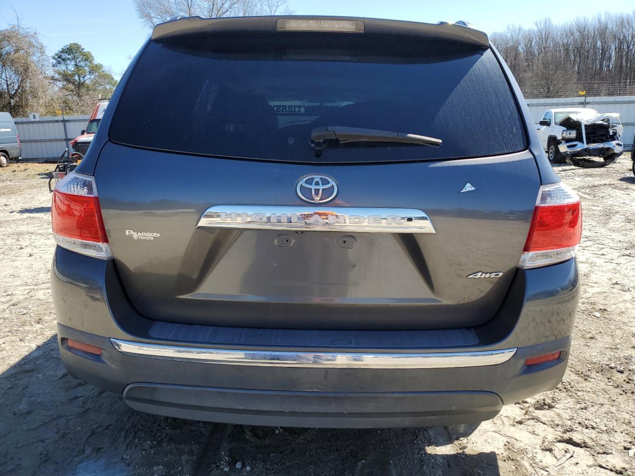 2011 Toyota Highlander Base - Фото 6