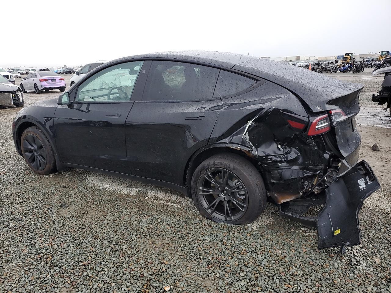 2024 Tesla Model Y - Image 2