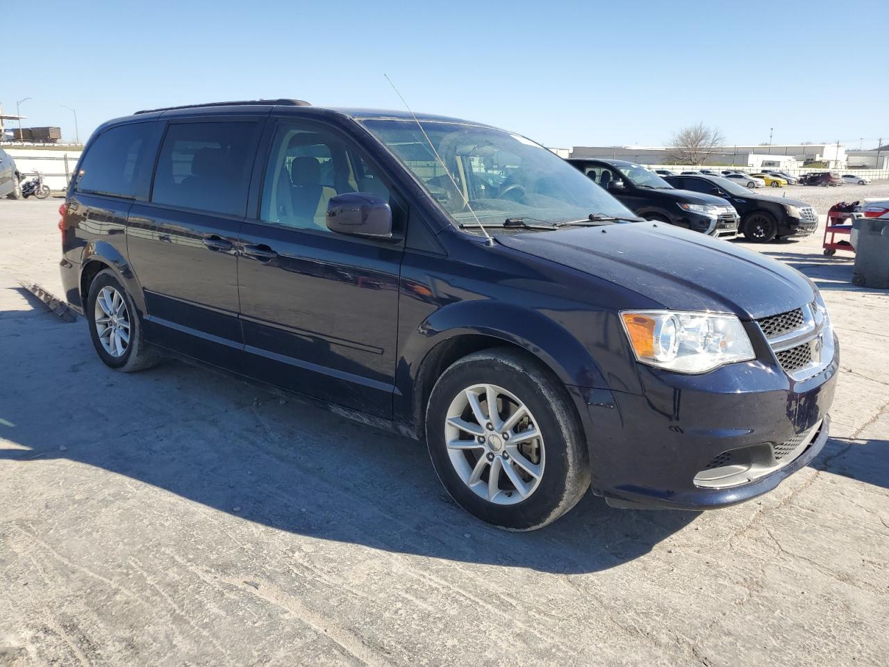 2016 Dodge Grand Caravan Sxt - Image 4