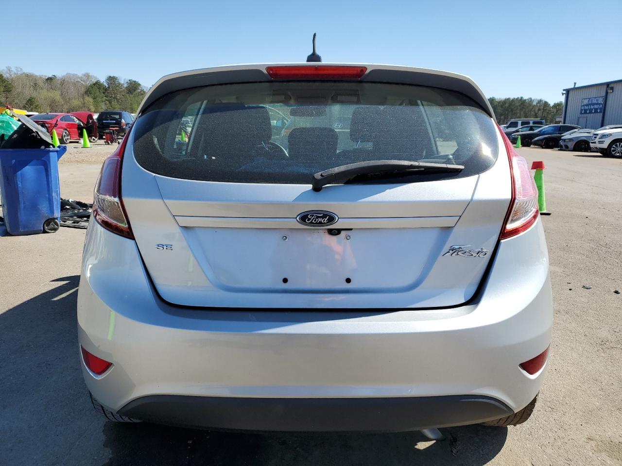 2018 Ford Fiesta Se - Image 6