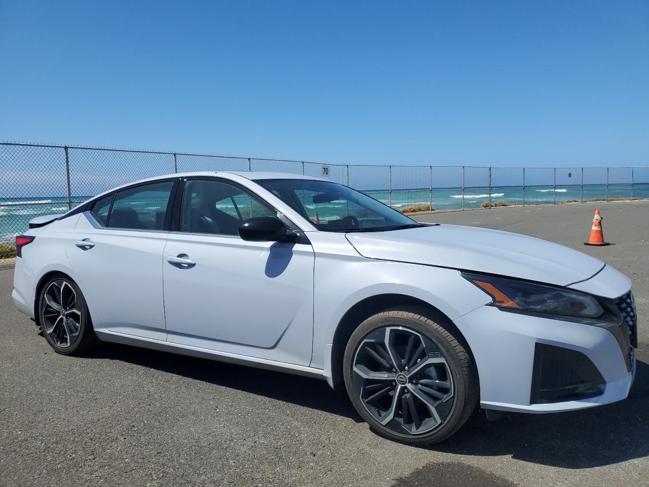 2023 Nissan Altima Sr - Image 4