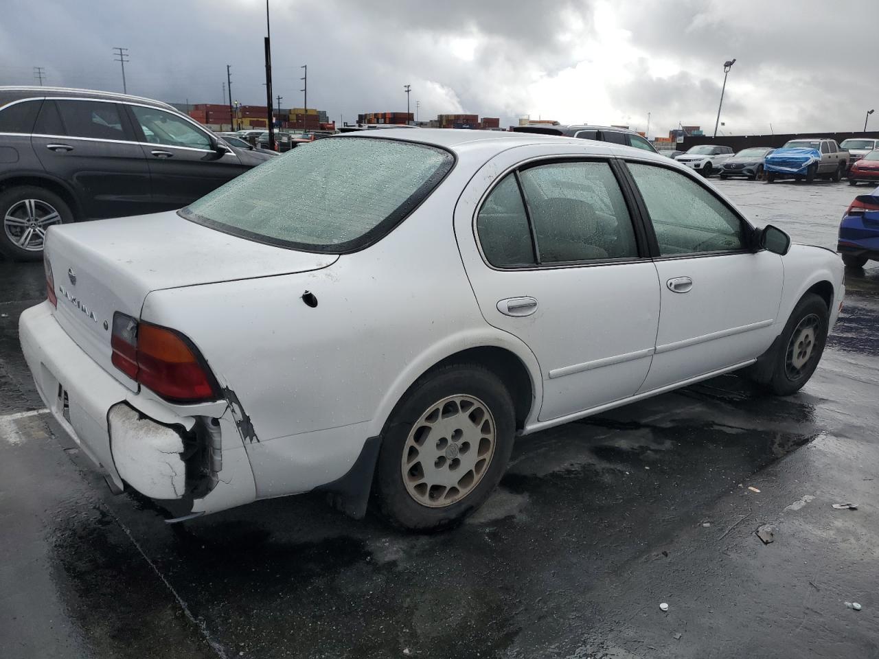 1995 Nissan Maxima Gle - Image 3