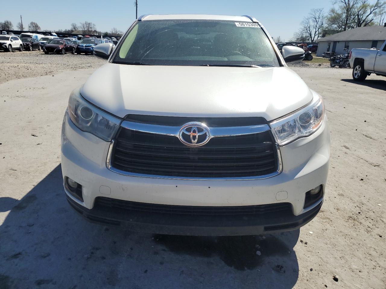 2015 Toyota Highlander Limited - Image 5