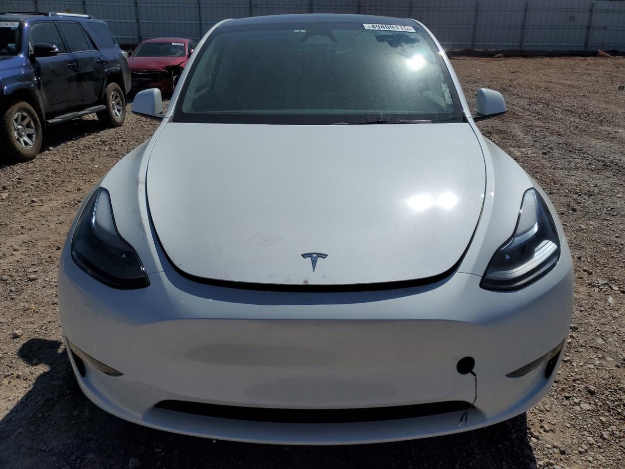 2024 Tesla Model Y - Фото 5