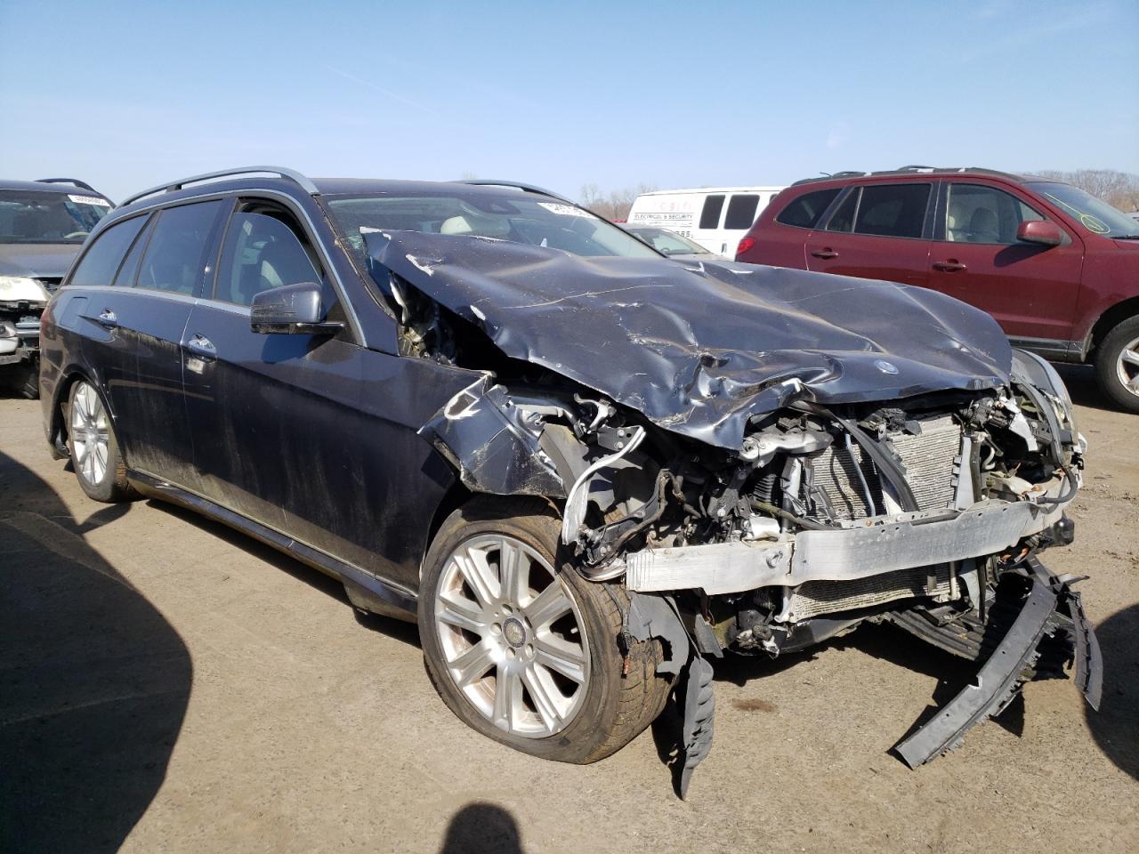 2014 Mercedes-Benz E 350 4Matic Wagon - Фото 4
