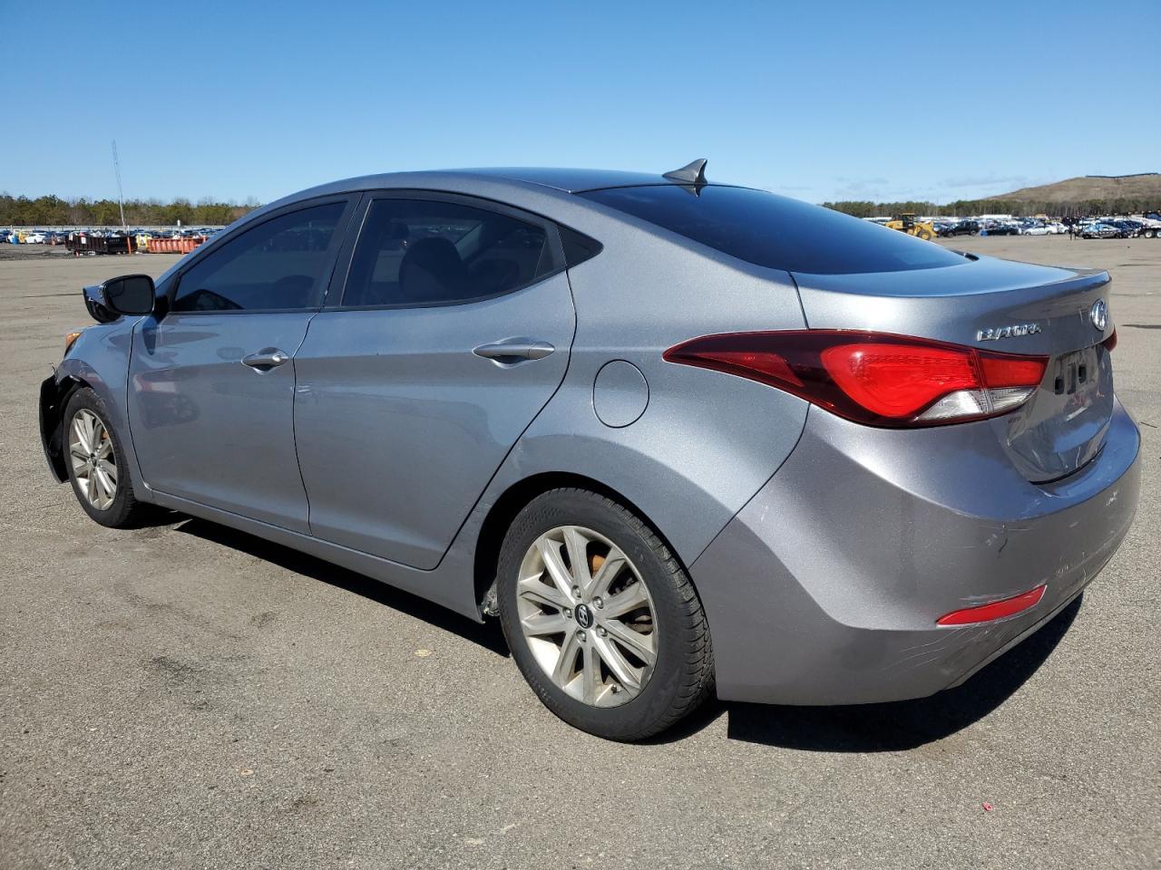 2014 Hyundai Elantra Se - Фото 2