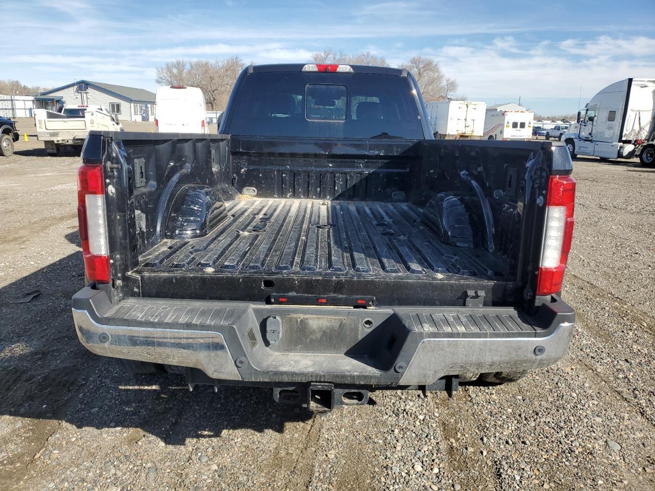2018 Ford F450 Super Duty - Фото 6