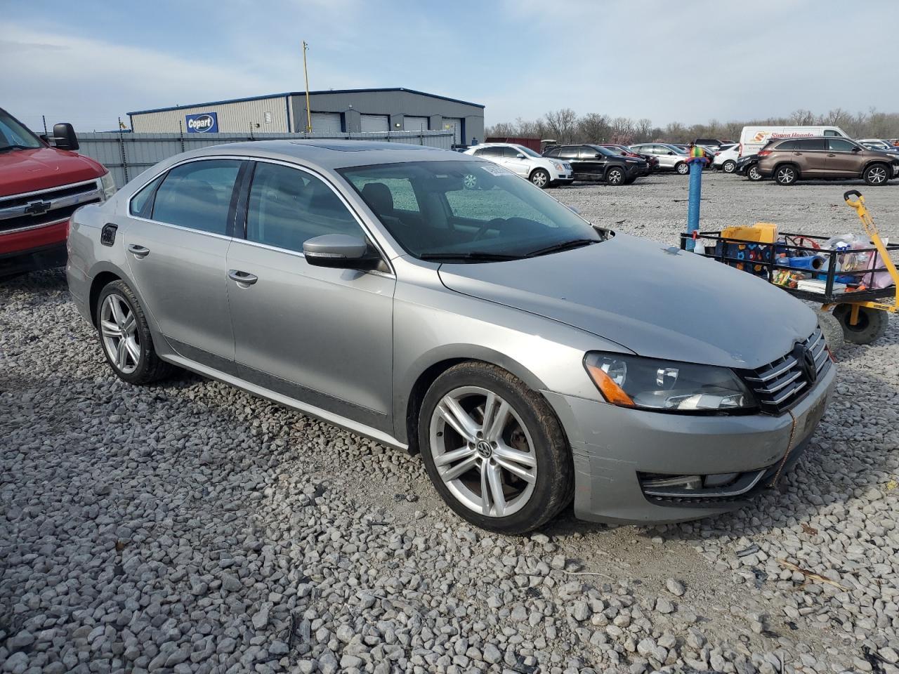 2013 Volkswagen Passat Se - Фото 4