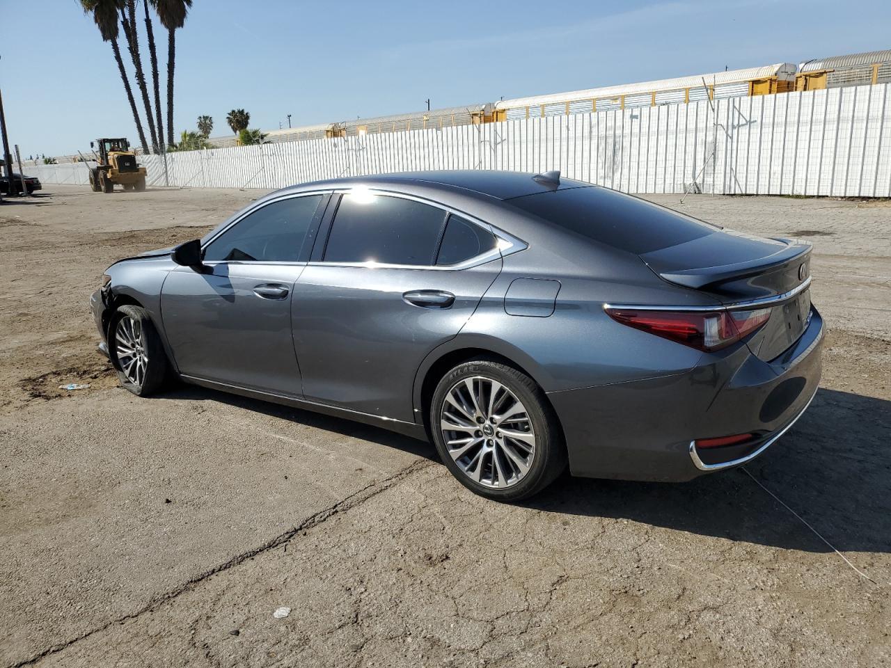 2024 Lexus Es 300H Base - Image 2