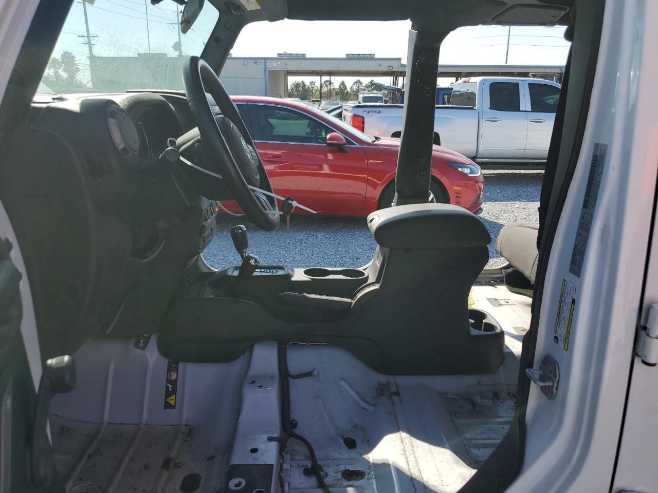 2018 Jeep Wrangler Unlimited Sport - Фото 7