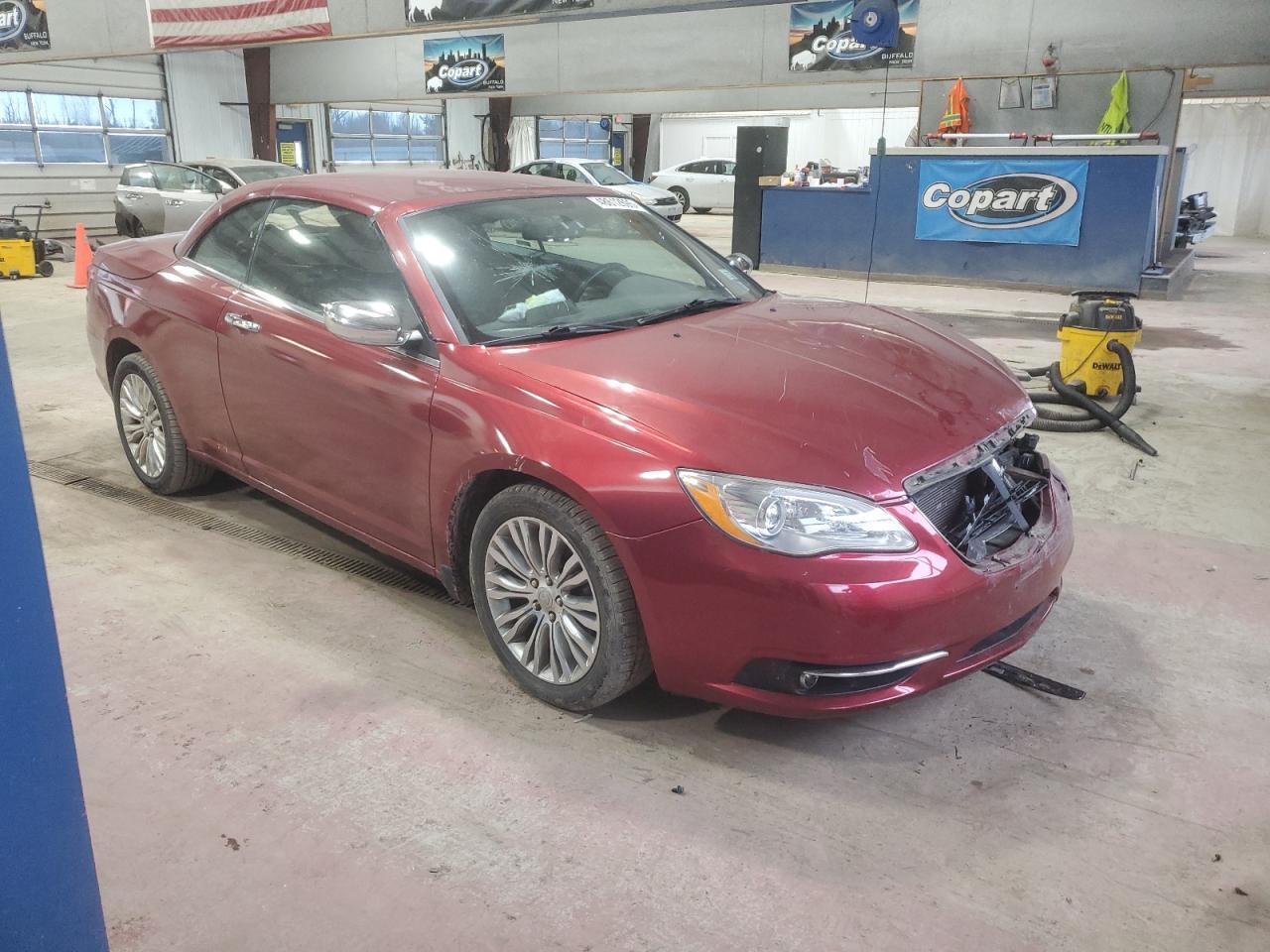 2014 Chrysler 200 Limited - Фото 4