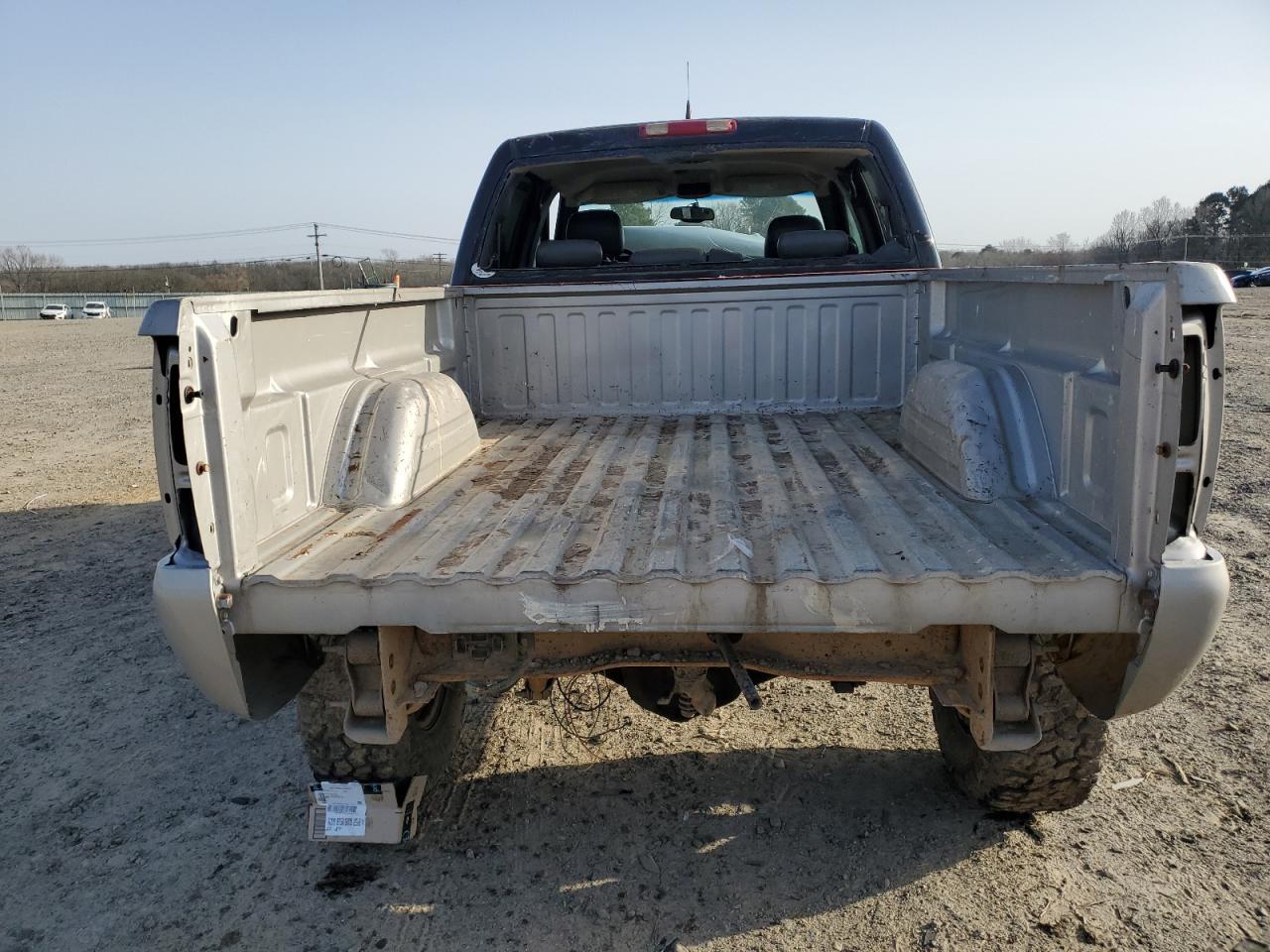 2004 Chevrolet Silverado K2500 Heavy Duty - Фото 6