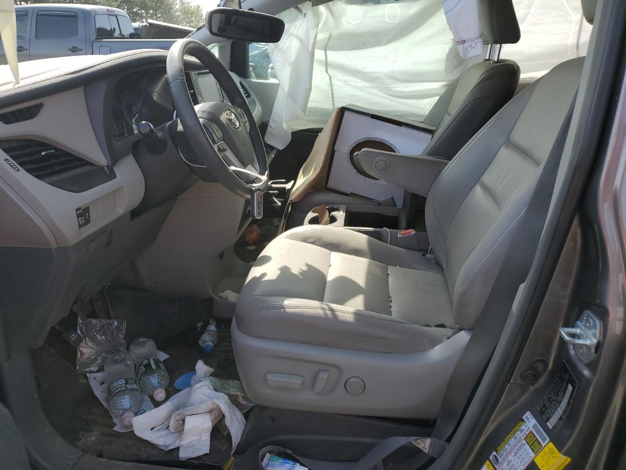 2019 Toyota Sienna Xle - Фото 7