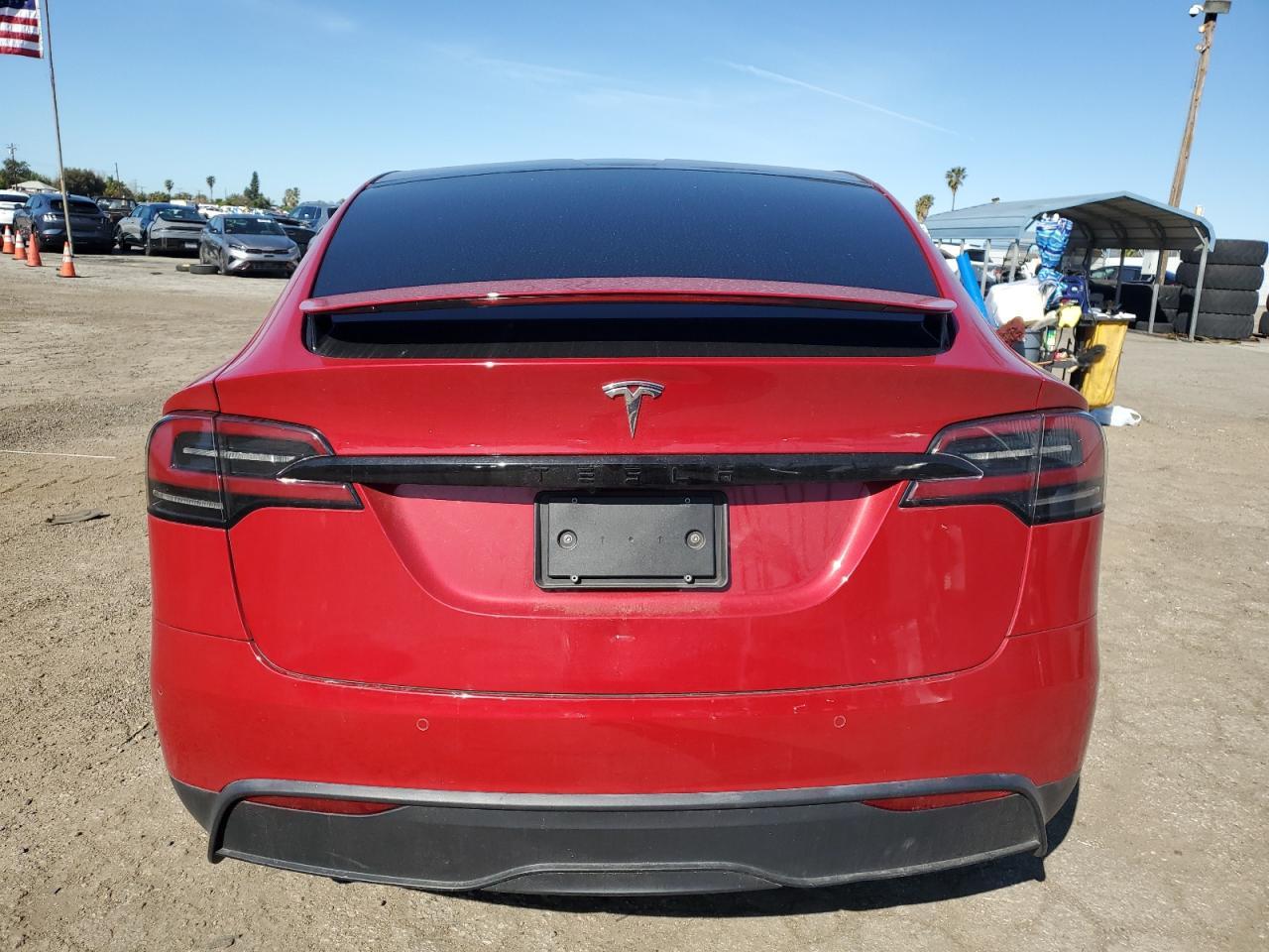 2022 Tesla Model X - Image 6