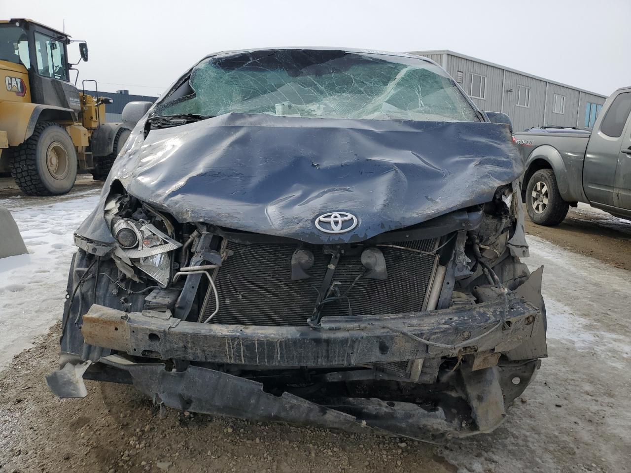 2015 Toyota Sienna Le 8-Passenger - Image 5