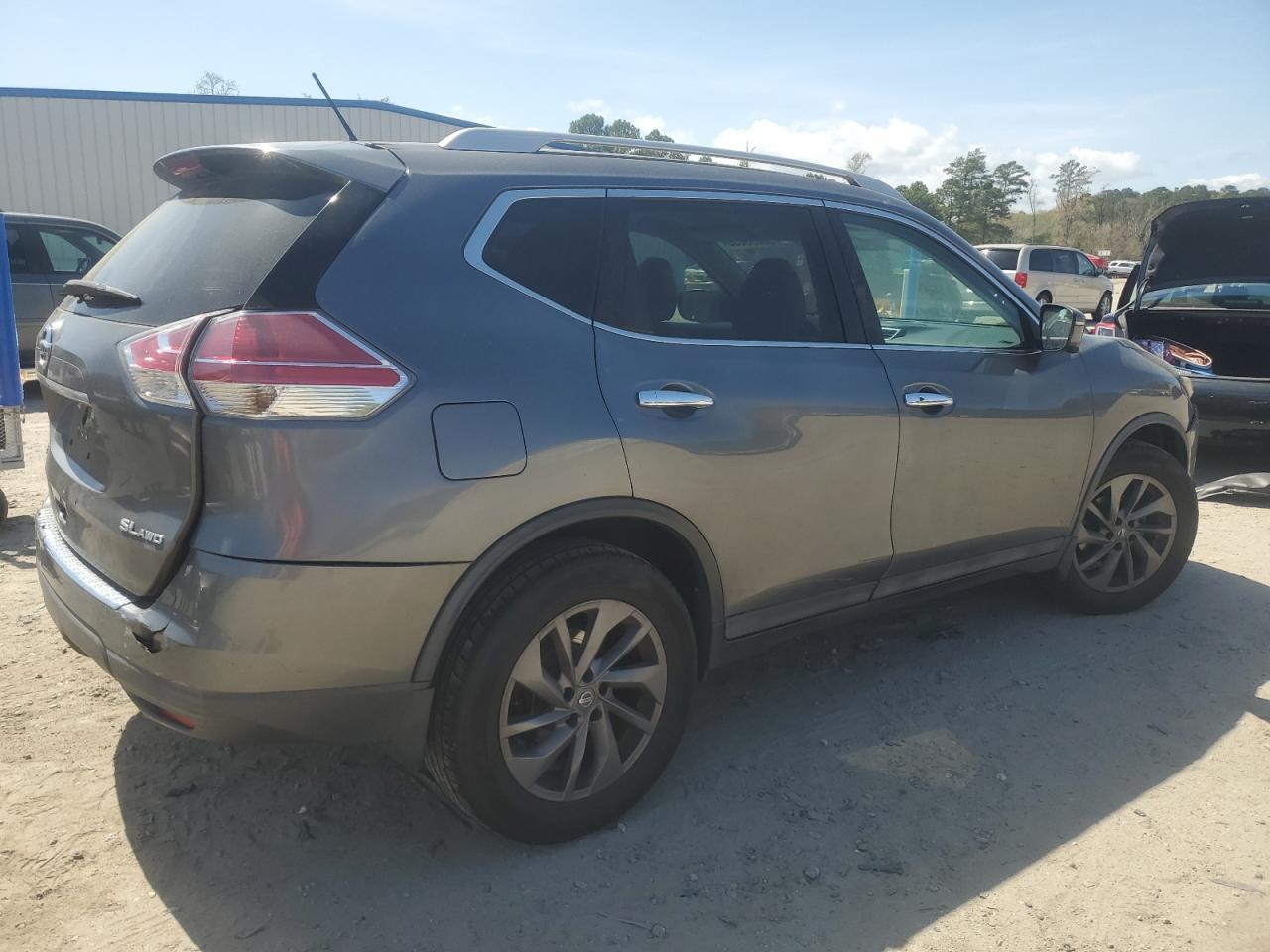 2016 Nissan Rogue S - Image 3