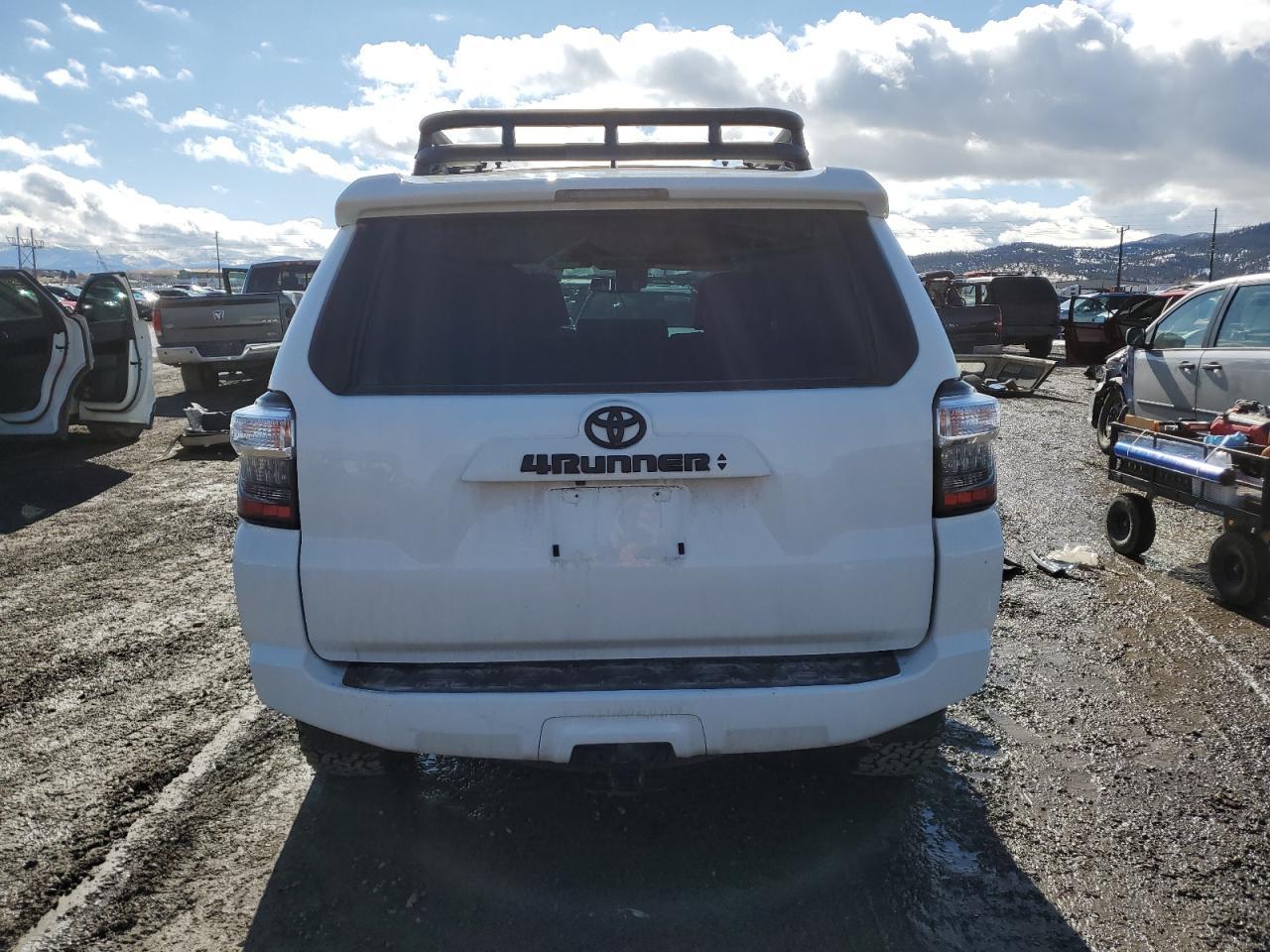 2023 Toyota 4Runner Se - Фото 6