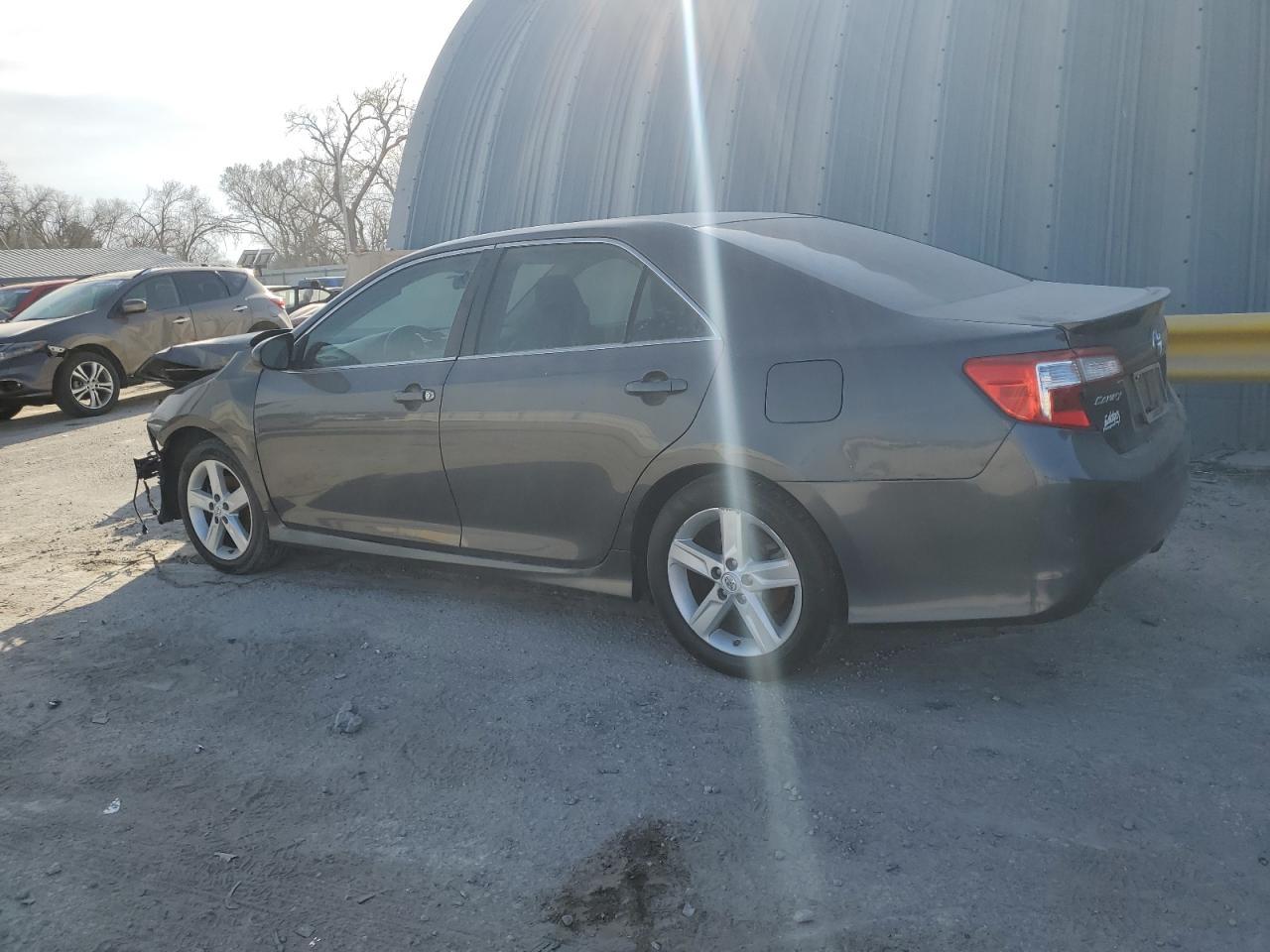 2012 Toyota Camry Se - Фото 2