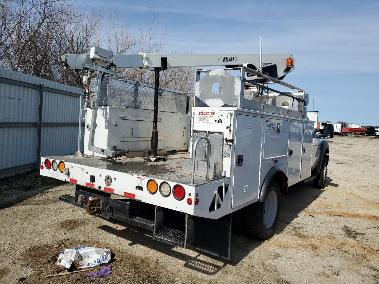 2015 Ford F450 Super Duty - Image 3
