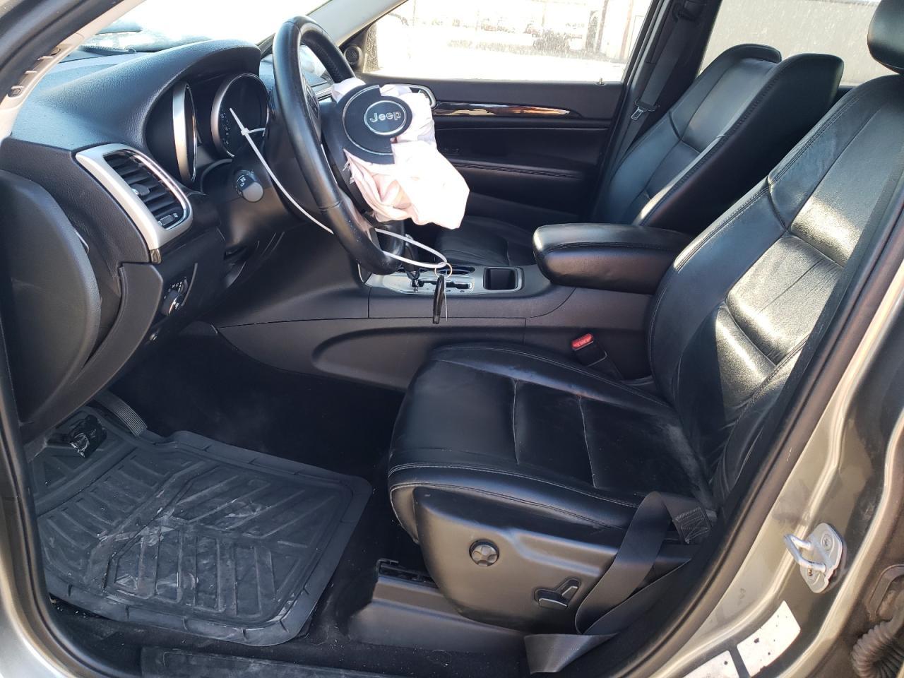 2012 Jeep Grand Cherokee Laredo - Image 7