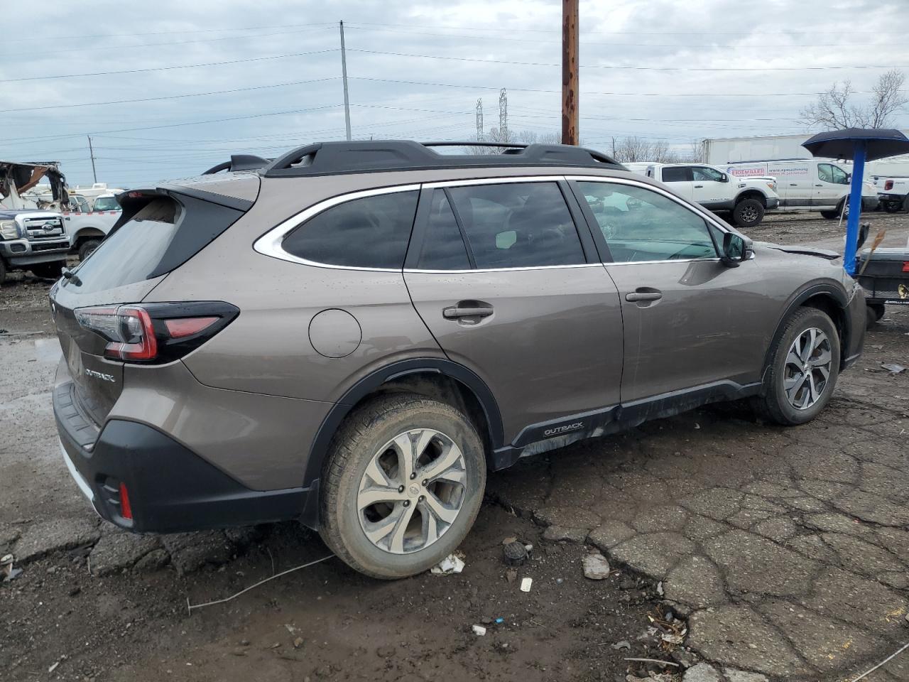 2022 Subaru Outback Limited - Фото 3