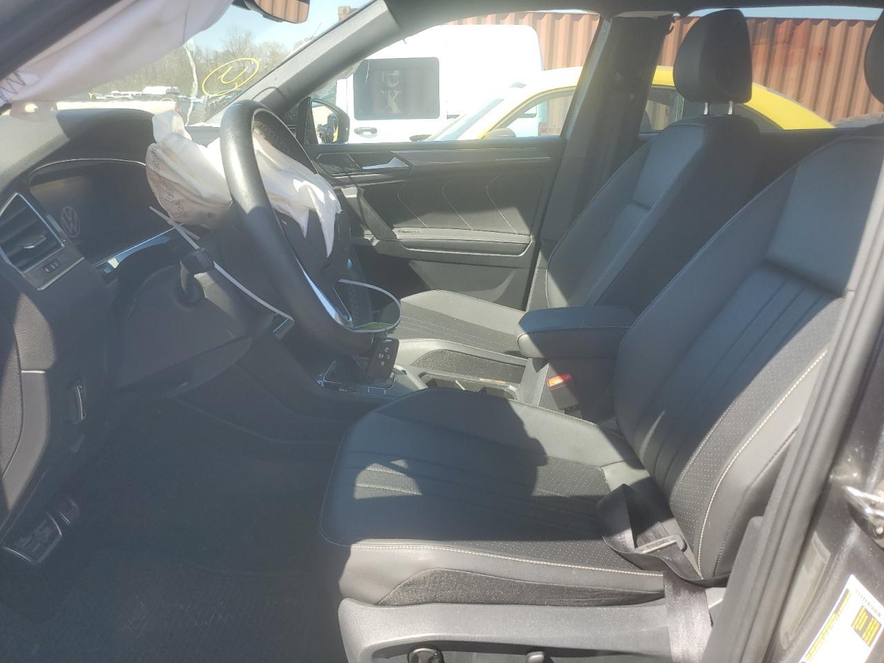 2023 Volkswagen Tiguan Se R-Line Black - Фото 7