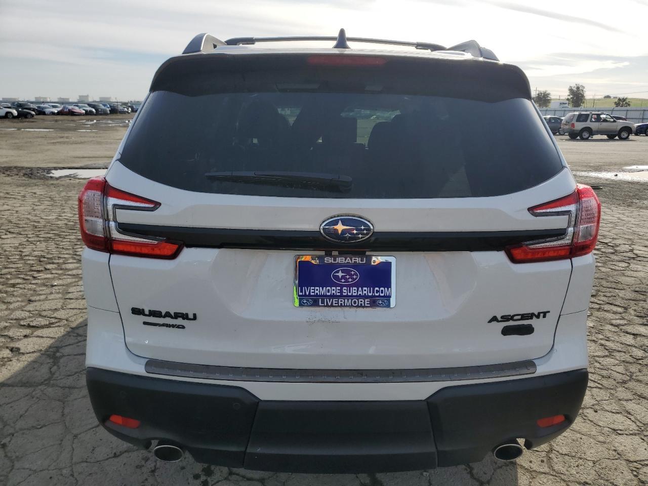 2025 Subaru Ascent Onyx Touring - Image 6