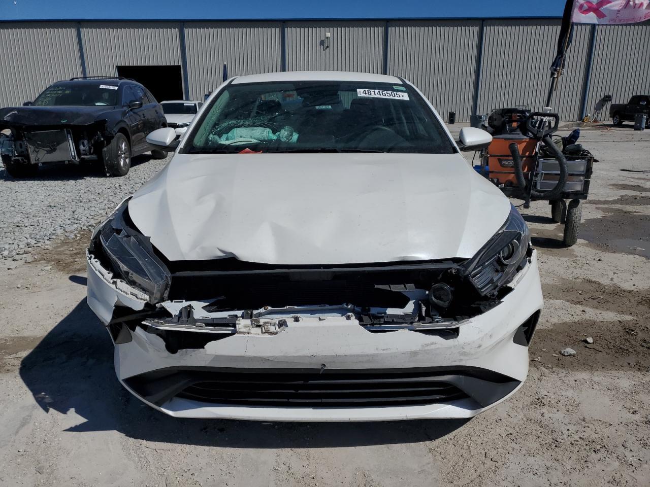 2022 Kia Forte Fe - Фото 5