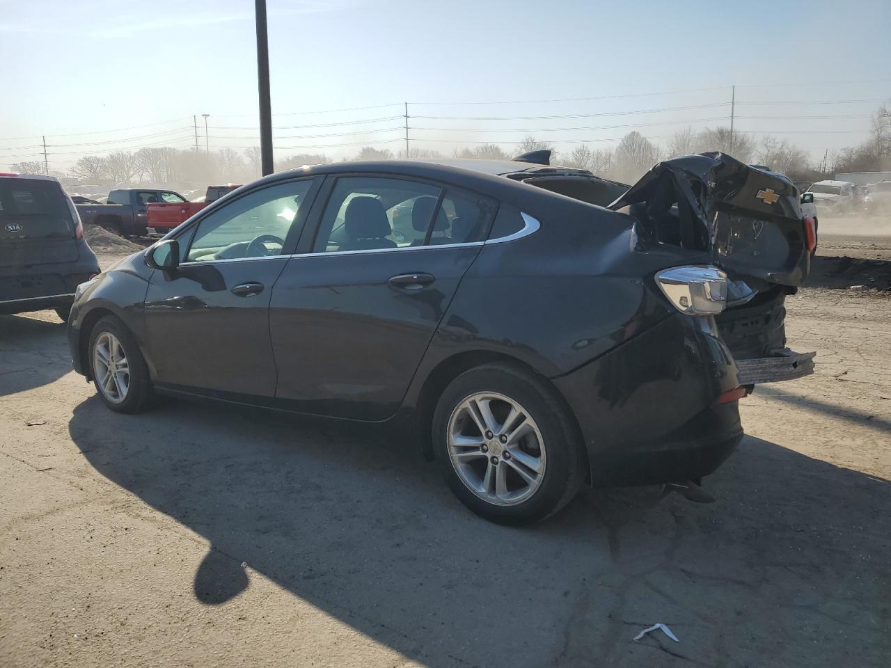 2017 Chevrolet Cruze Lt - Фото 2