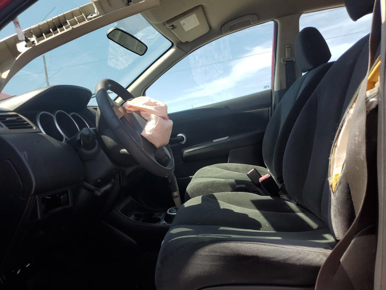 2011 Nissan Versa S - Image 7