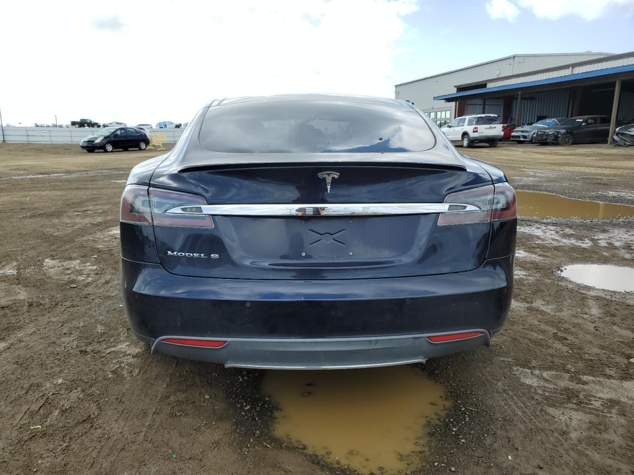2014 Tesla Model S - Фото 6