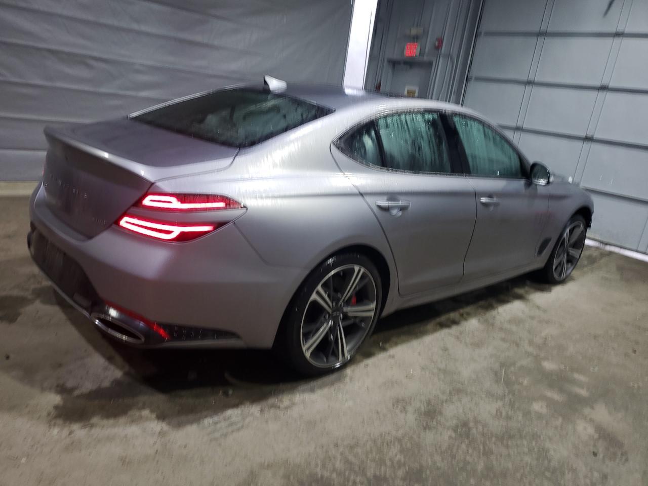 2024 Genesis G70 Base - Фото 3