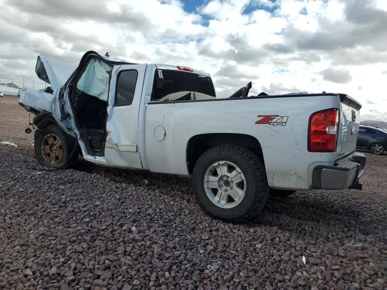 2013 Chevrolet Silverado K1500 Lt - Image 2
