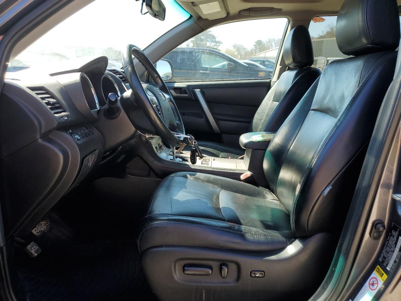 2011 Toyota Highlander Base - Фото 7