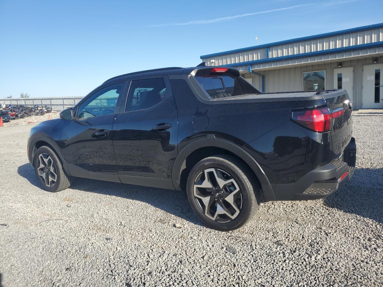 2024 Hyundai Santa Cruz Limited - Фото 2