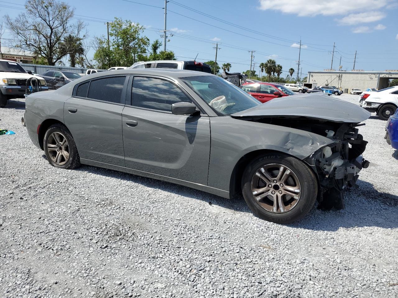 2019 Dodge Charger Sxt - Image 4