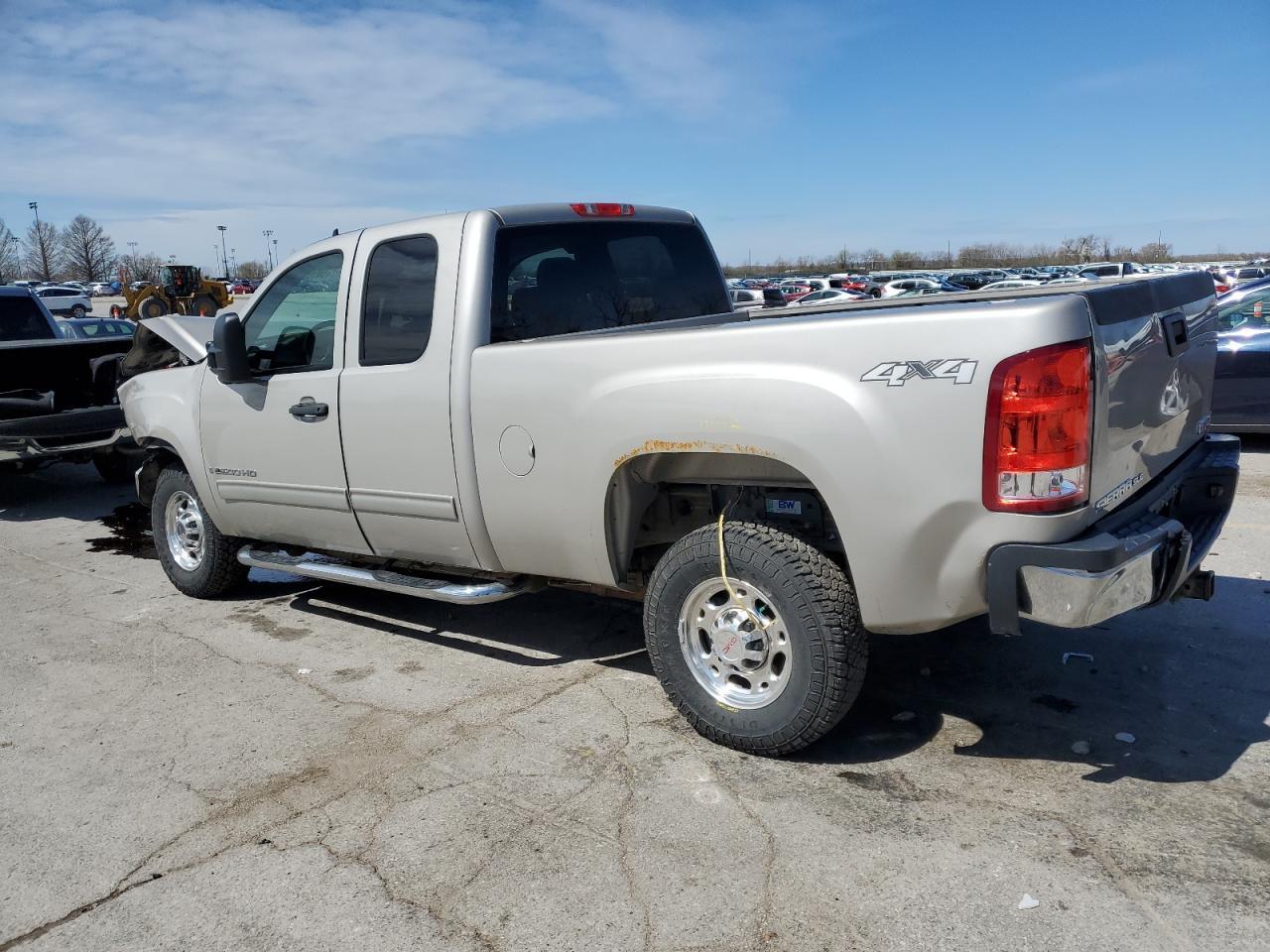 2008 GMC Sierra K2500 Heavy Duty - Фото 2