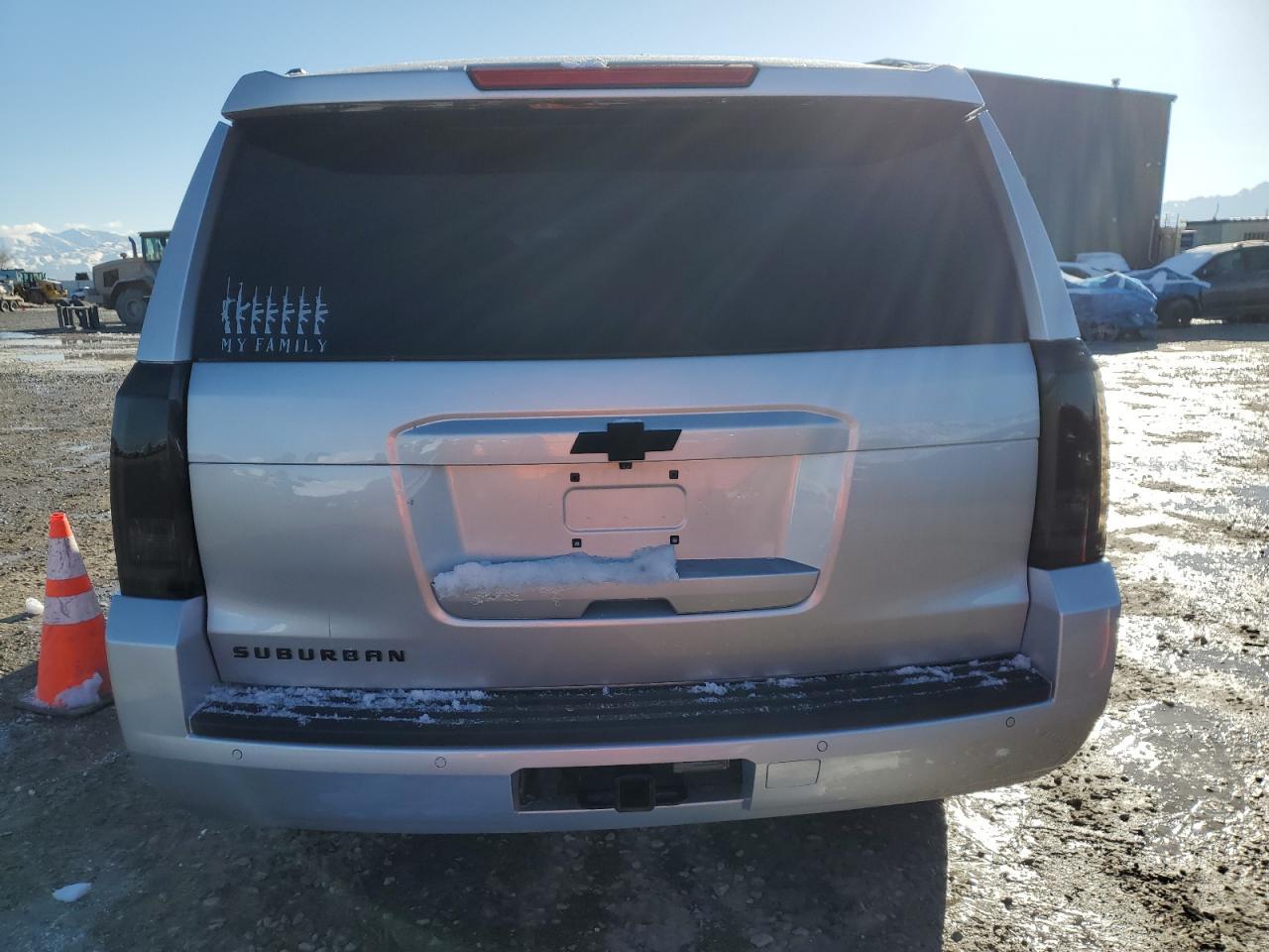 2015 Chevrolet Suburban C1500 Lt - Image 6