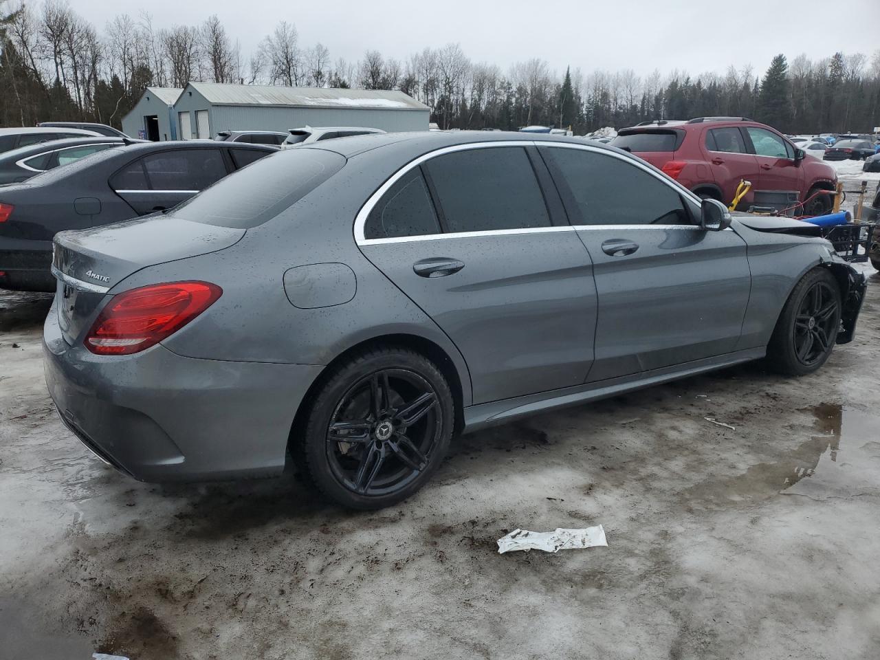 2017 Mercedes-Benz C 300 4Matic - Фото 3