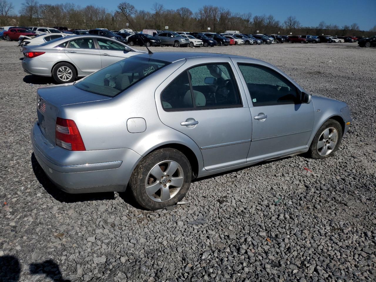 2004 Volkswagen Jetta Gls - Фото 3