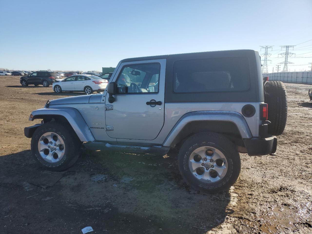 2015 Jeep Wrangler Sahara - Фото 2