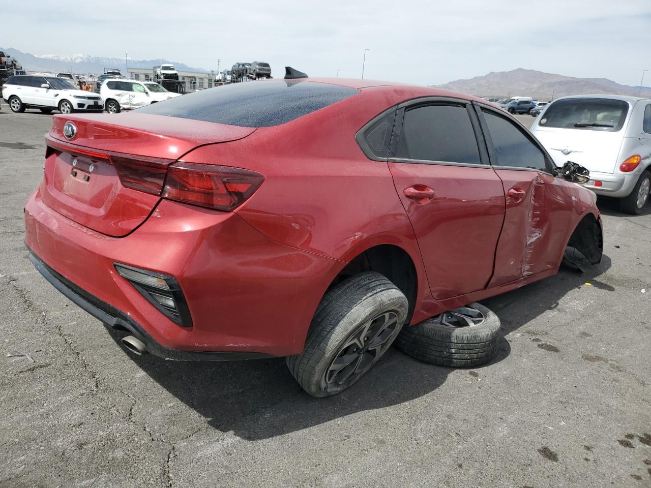 2021 Kia Forte Fe - Фото 3