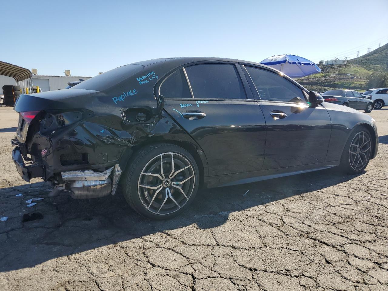 2023 Mercedes-Benz C 300 - Фото 3