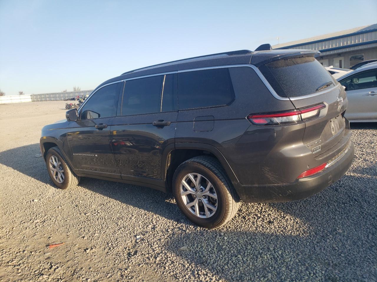 2022 Jeep Grand Cherokee L Limited L Limited - Image 2