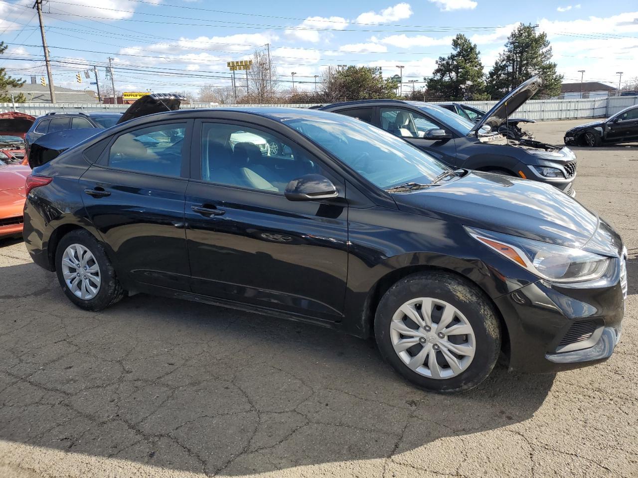 2021 Hyundai Accent Se - Image 4