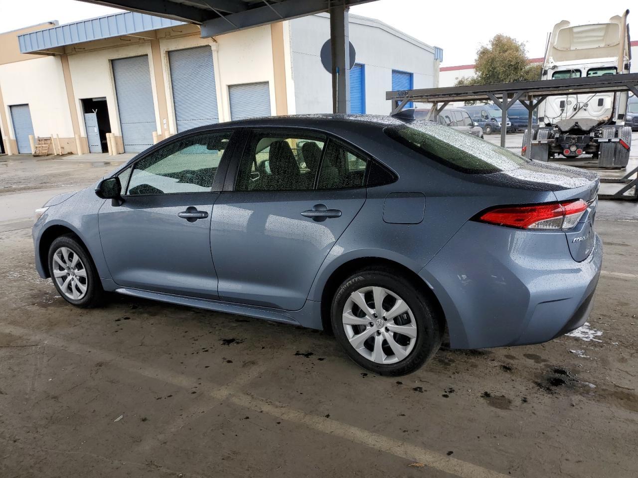 2024 Toyota Corolla Le - Фото 2