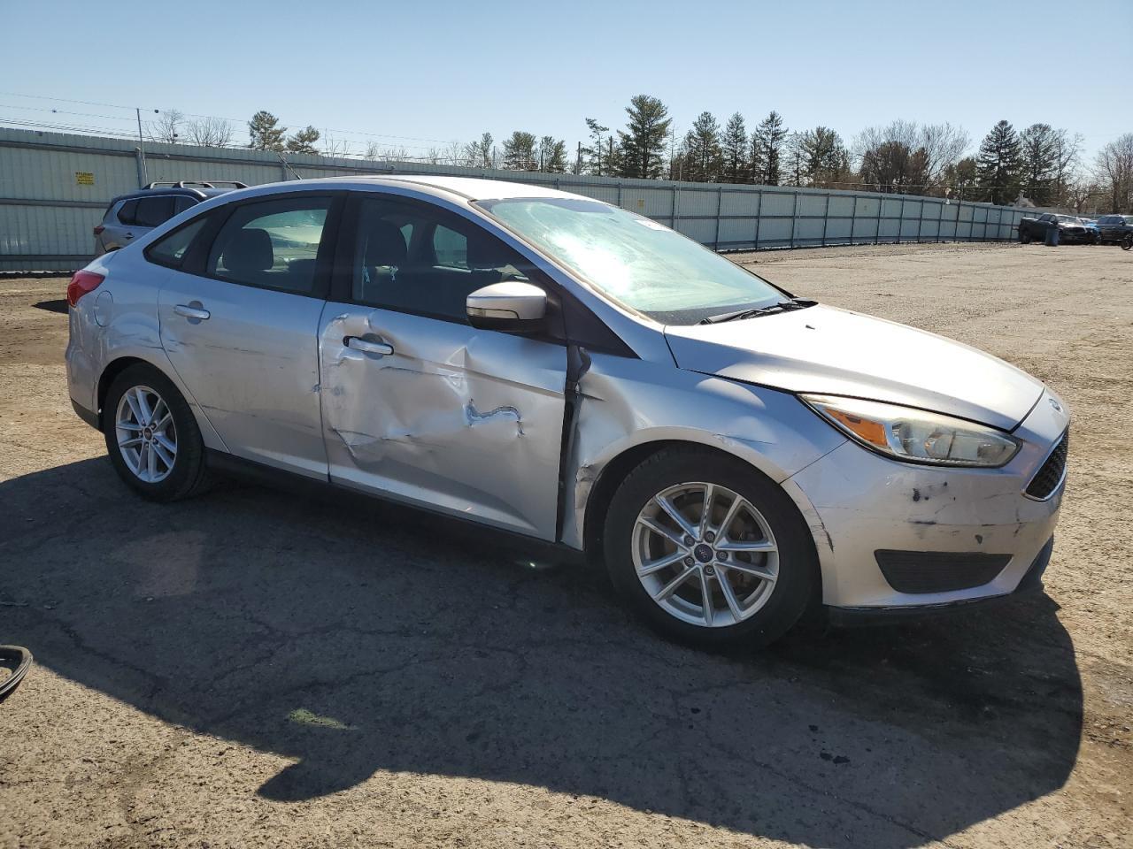 2015 Ford Focus Se - Image 4