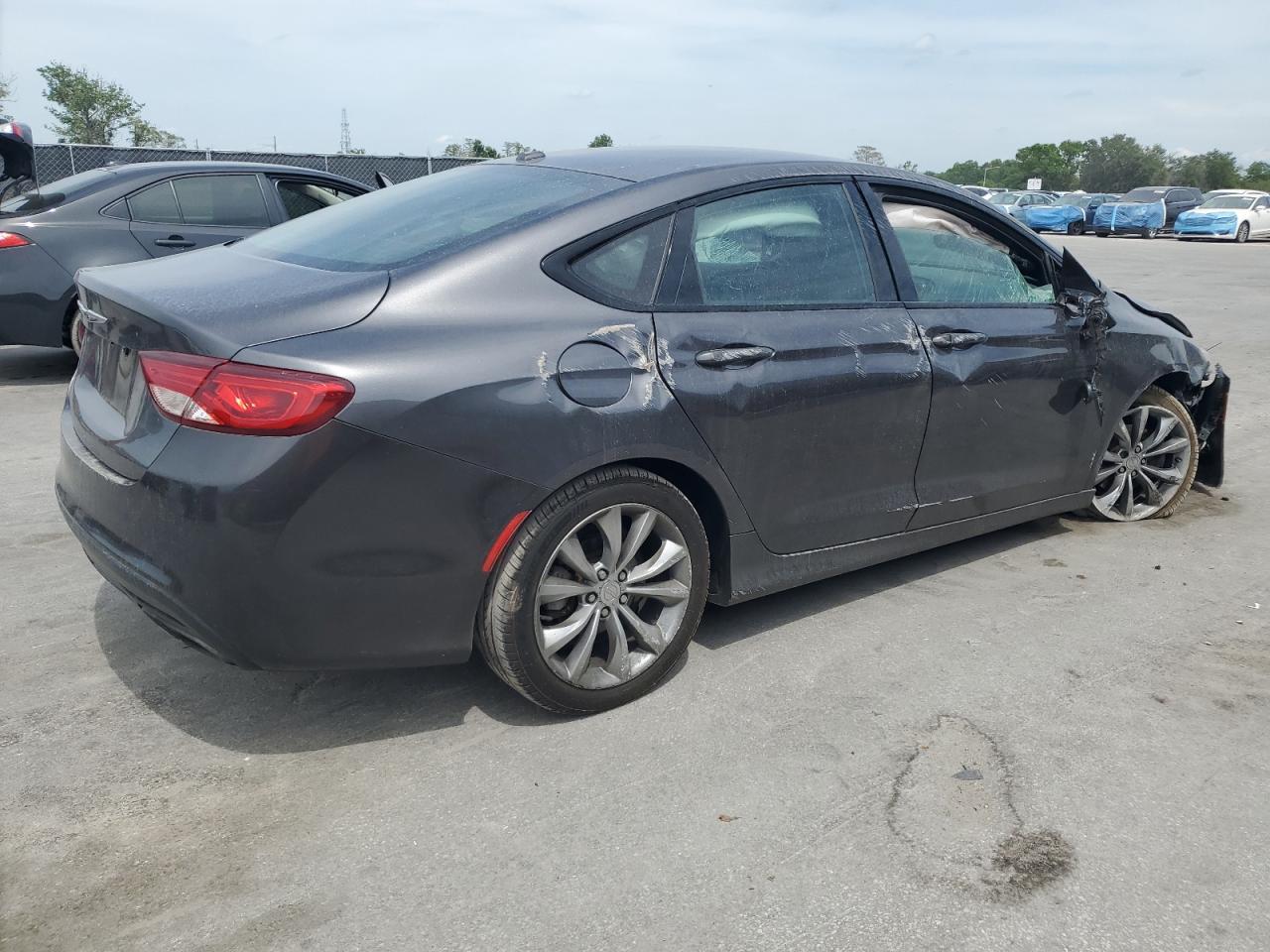 2016 Chrysler 200 S - Фото 3