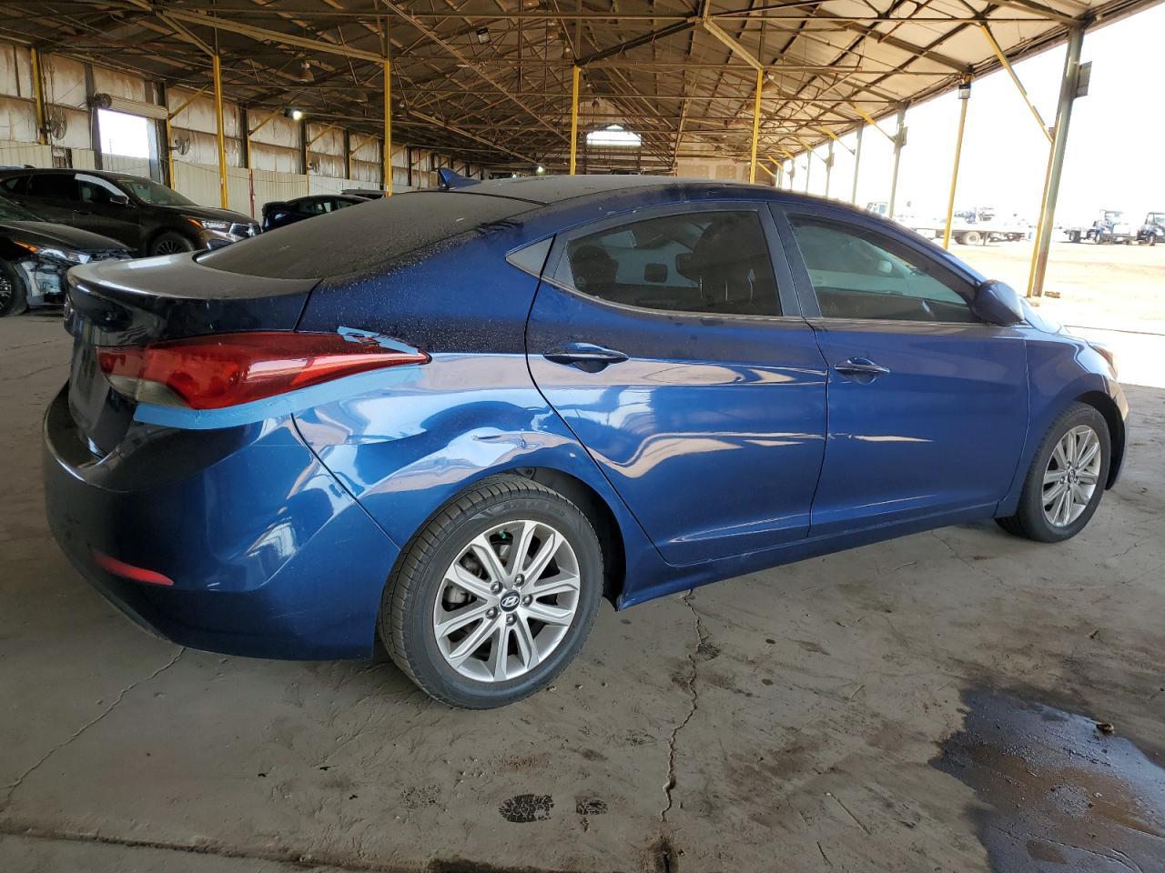 2015 Hyundai Elantra - Фото 3