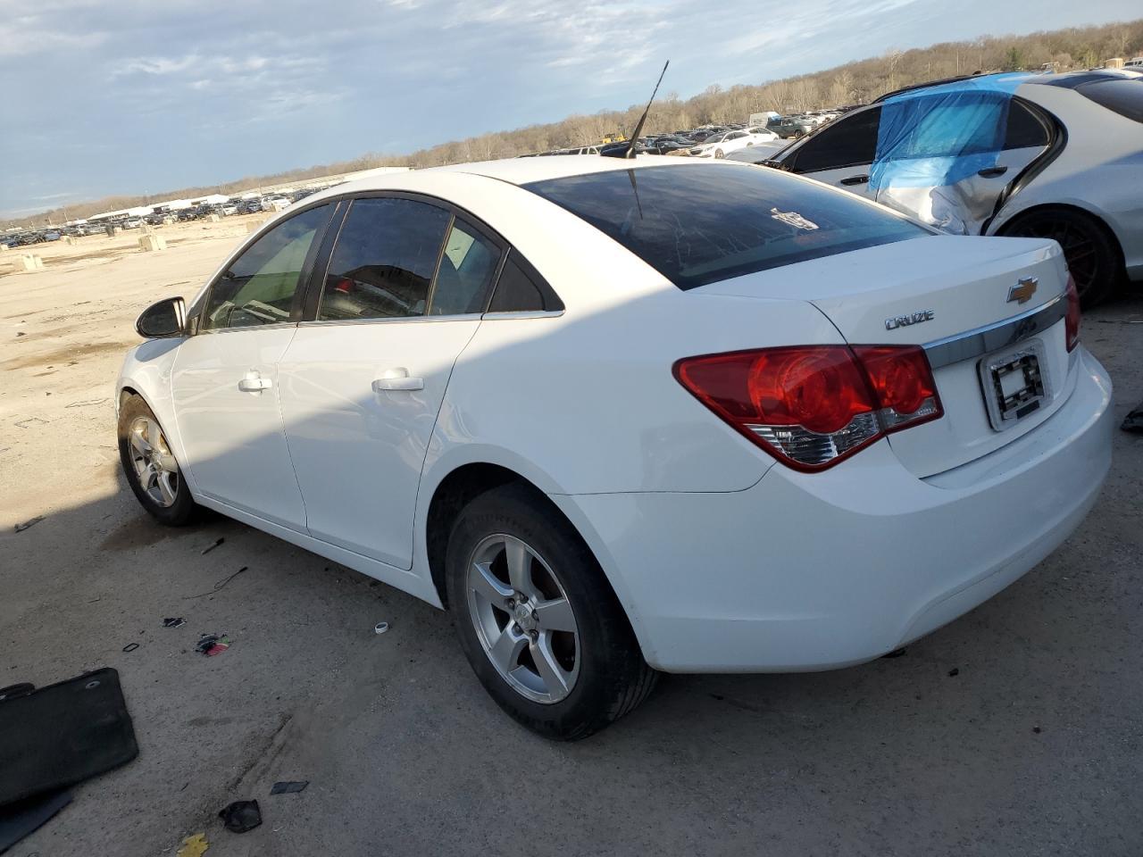 2012 Chevrolet Cruze Lt - Image 2